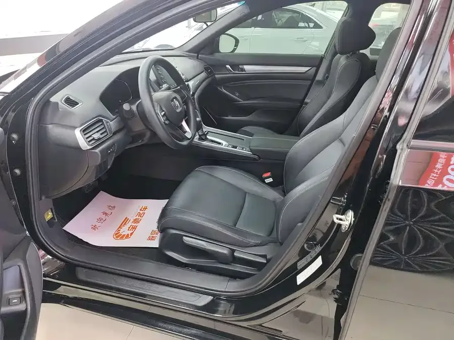 Honda Inspire 2022 Insignia 260TURBO Elegant Edition 2022 — миниатюра 4