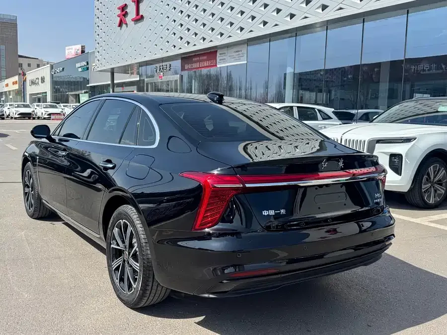Hongqi H5 PHEV Hongqi H5 PHEV 2025 170 Super Hybrid Edition 2025 — миниатюра 4