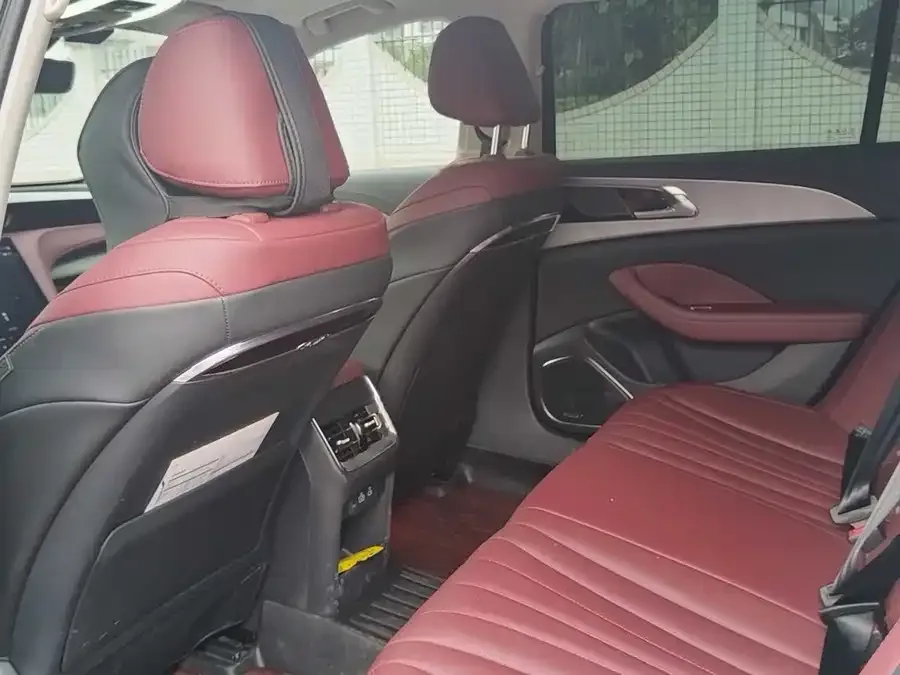 Hongqi H5 Hongqi H5 2023 2.0T Automatic Intelligent Connected Flag Edition 2023 — миниатюра 2
