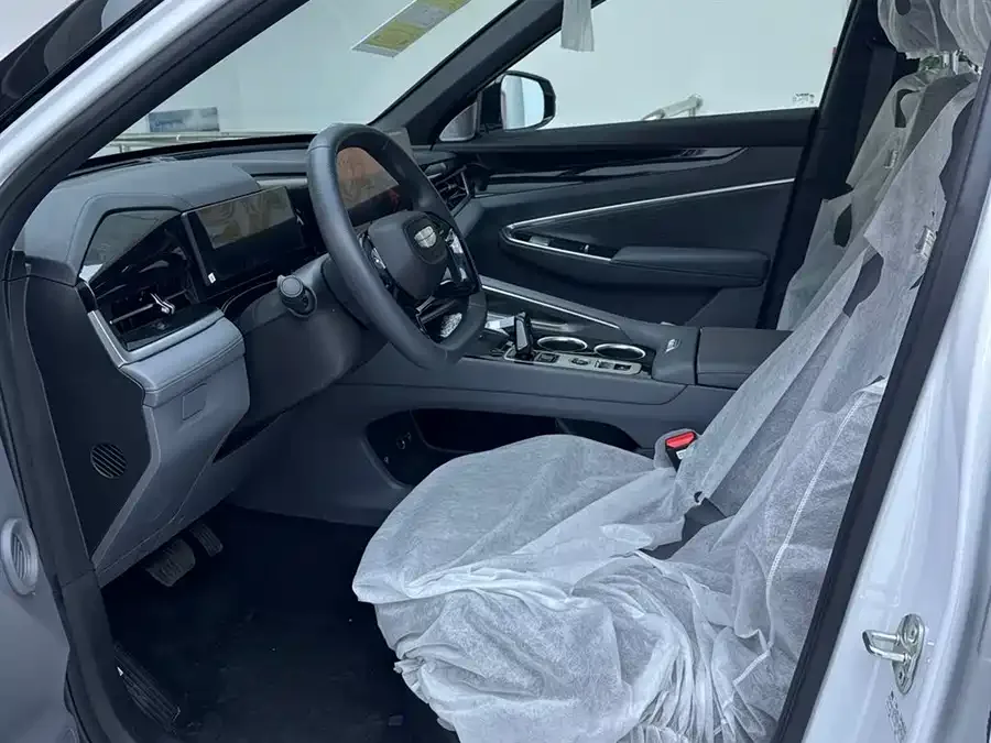 Geely Atlas Boyue 2026 1.5TD Yearning 2026 — миниатюра 5