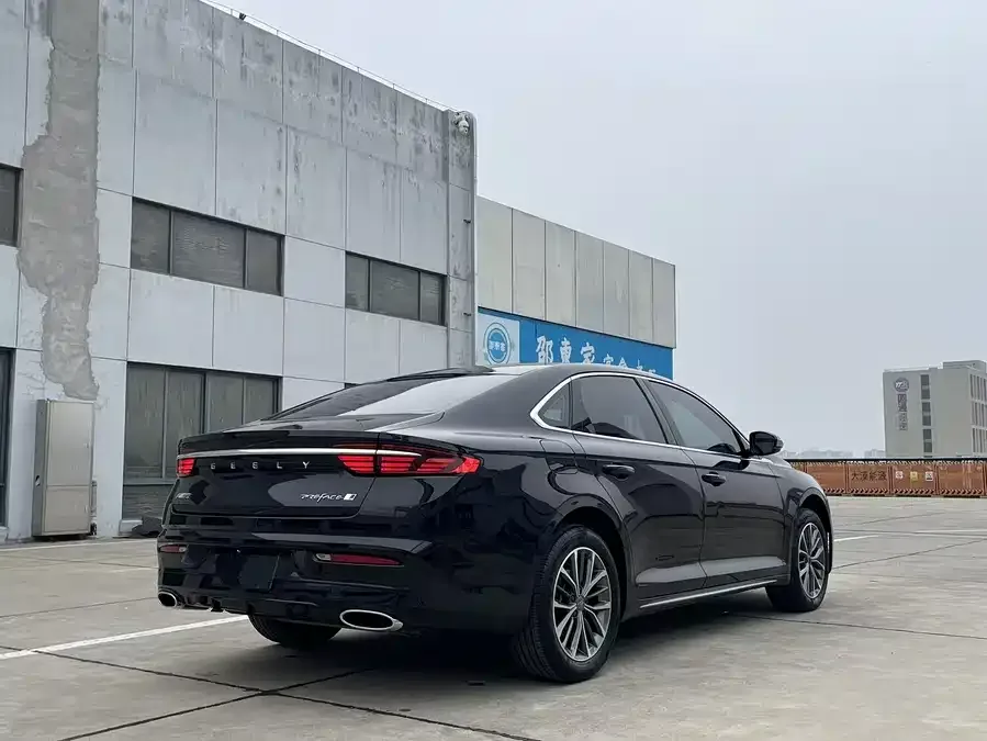 Geely Xingrui Xingrui 2023 2.0TD Luxury 2023 — миниатюра 3