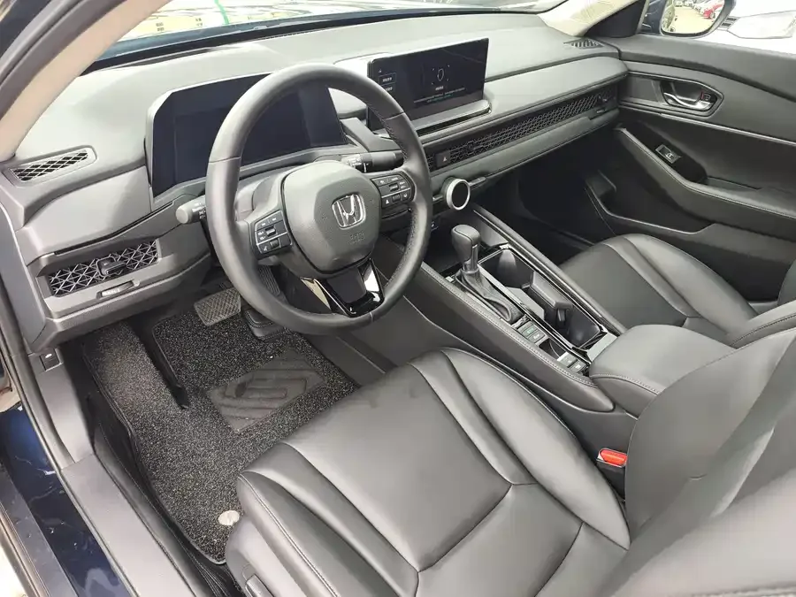 Honda Accord Accord 2024 260TURBO Luxury Edition 2024 — миниатюра 4