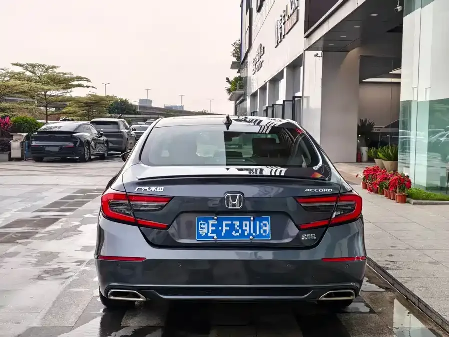 Honda Accord 2022 Accord 260TURBO Fantasy Night Premium Edition 2022 — миниатюра 2