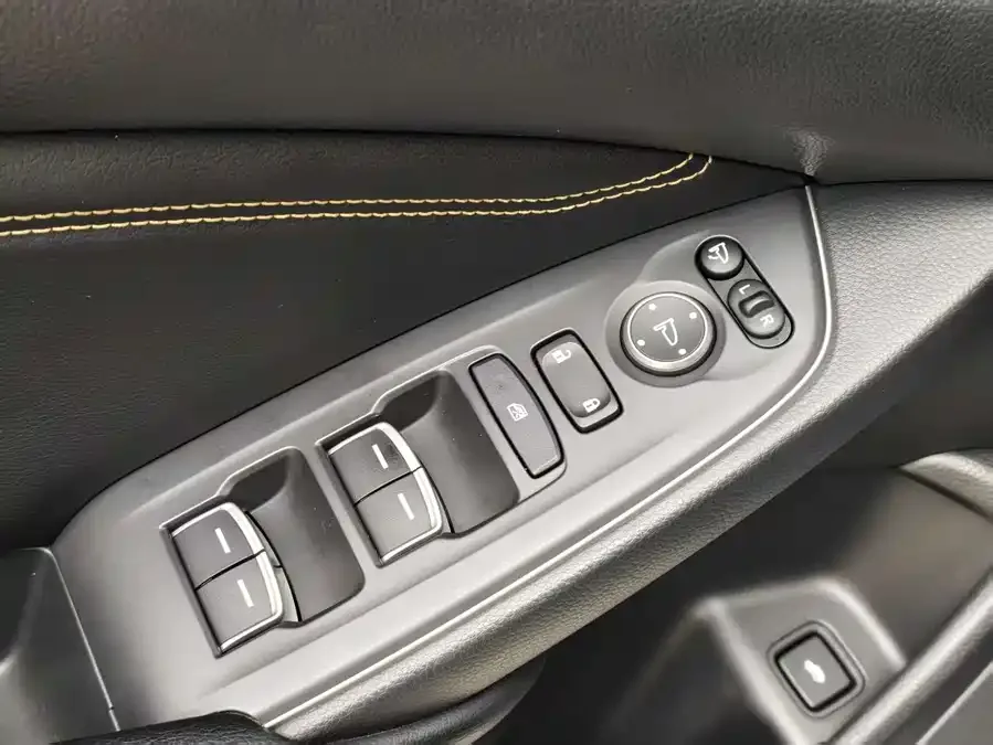 Honda Accord 2022 Accord 260TURBO Fantasy Night Premium Edition 2022 — миниатюра 5