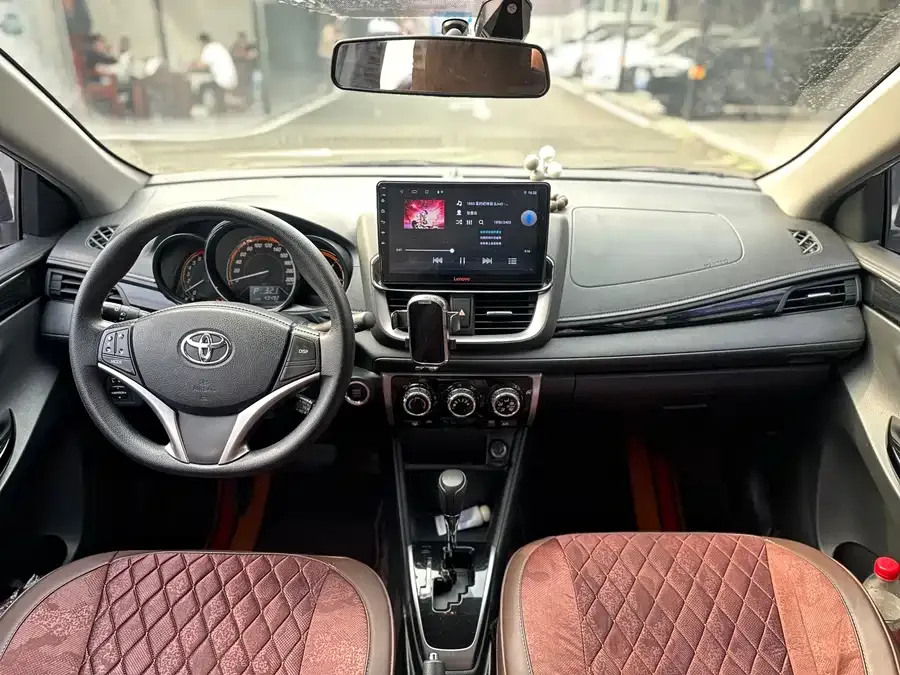 Toyota YARiS L YARiS L 2022 YARiS X 1.5L CVT Luxury PLUS Edition 2023 — миниатюра 2