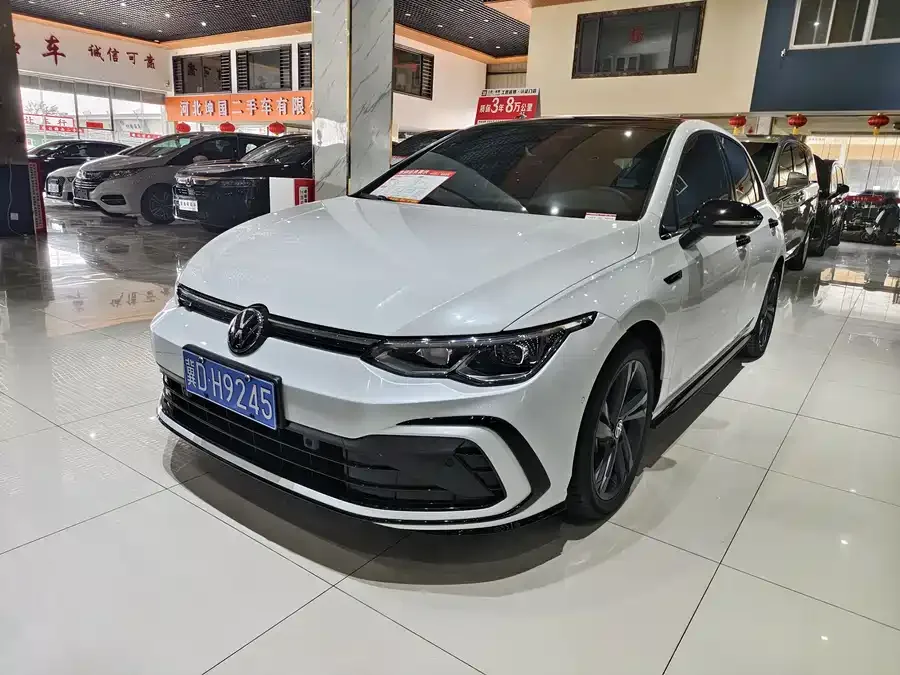 Volkswagen golf Golf 2021 280TSI DSG R-Line 2023 — фото 1, купить с доставкой в Москву
