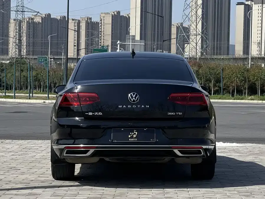 Volkswagen Magotan Magotan 2020 330TSI DSG Luxury Edition 2022 — миниатюра 2