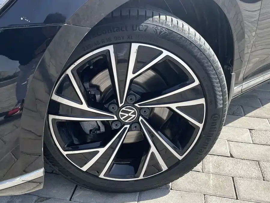 Volkswagen Magotan Magotan 2020 330TSI DSG Luxury Edition 2022 — миниатюра 4