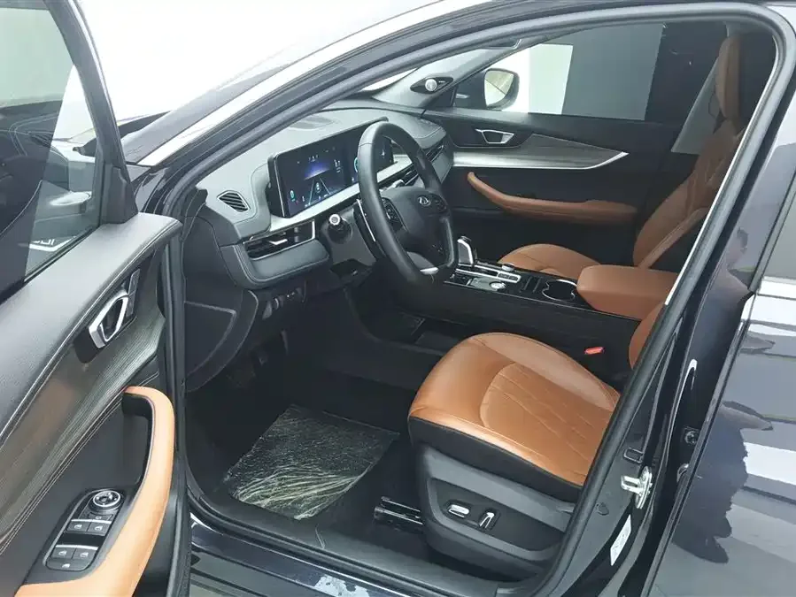 Chery Tiggo 8 PLUS Tiggo 8 PLUS 2022 290TGDI DCT luxury edition 2023 — миниатюра 3