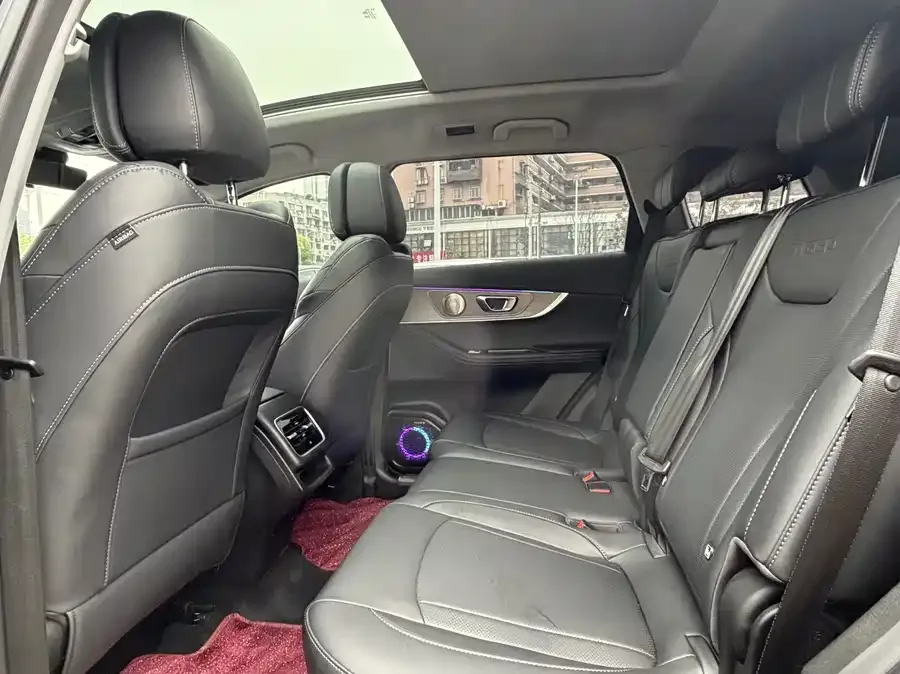 Chery Tiggo 8 PRO Tiggo 8 PRO 2024 Champion Edition 290T Two-wheel drive peak version 7 seats 2024 — миниатюра 3
