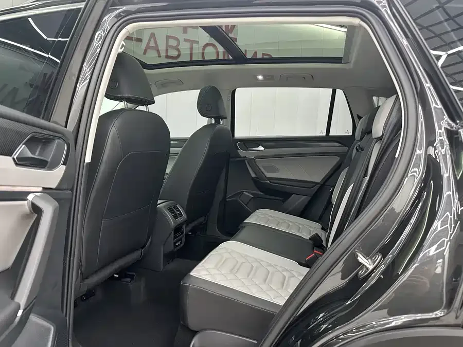 Volkswagen Tayron Tanyue 2023 280TSI 2WD Luxury Plus Advanced Edition 2023 — миниатюра 2
