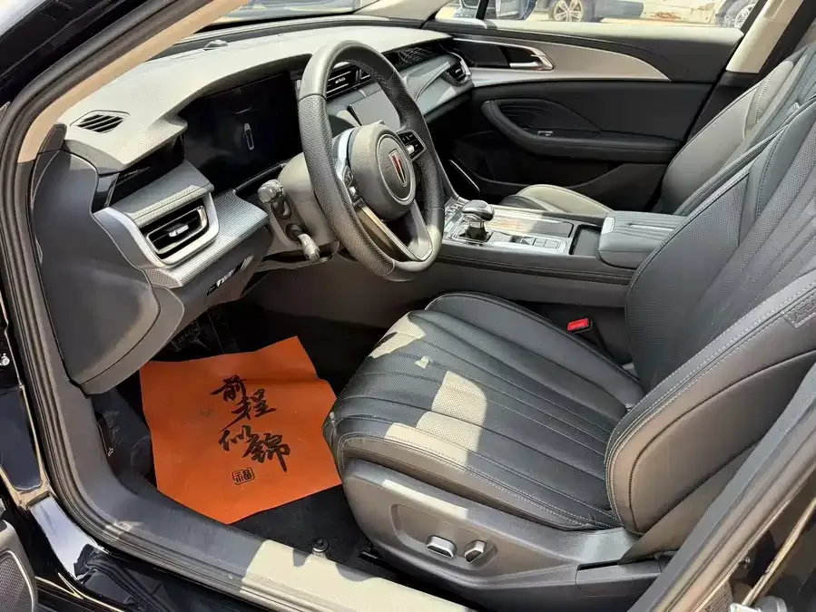Hongqi H5 Hongqi H5 2025 1.5T DCT Qiyue Edition 2025 — миниатюра 2
