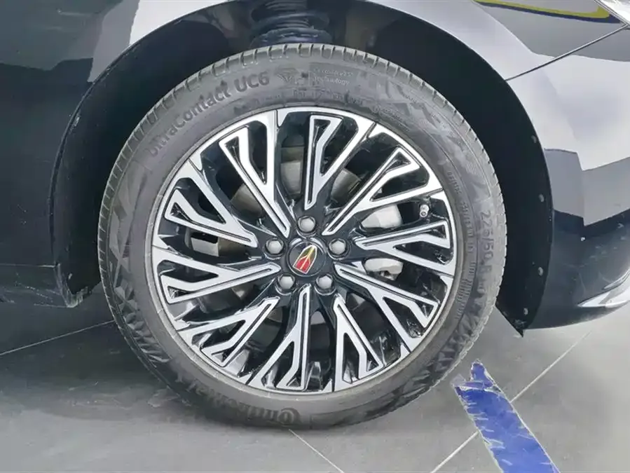 Hongqi H5 Hongqi H5 2024 2.0T Automatic Intelligent Connection Flagship Chang Edition 2024 — миниатюра 2