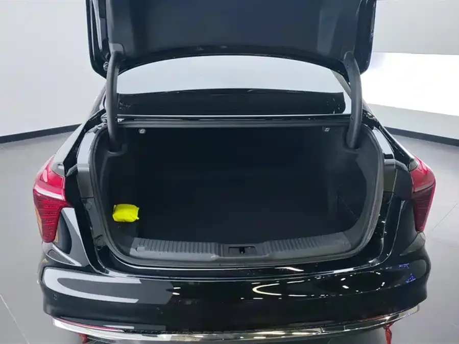 Hongqi H5 Hongqi H5 2024 2.0T Automatic Intelligent Connection Flagship Chang Edition 2024 — миниатюра 3