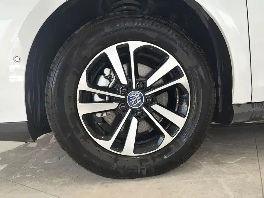 BYD Qin PLUS Qin PLUS 2025 DM-i Intelligent Driving Edition 120KM Beyond Edition 2025 — миниатюра 3