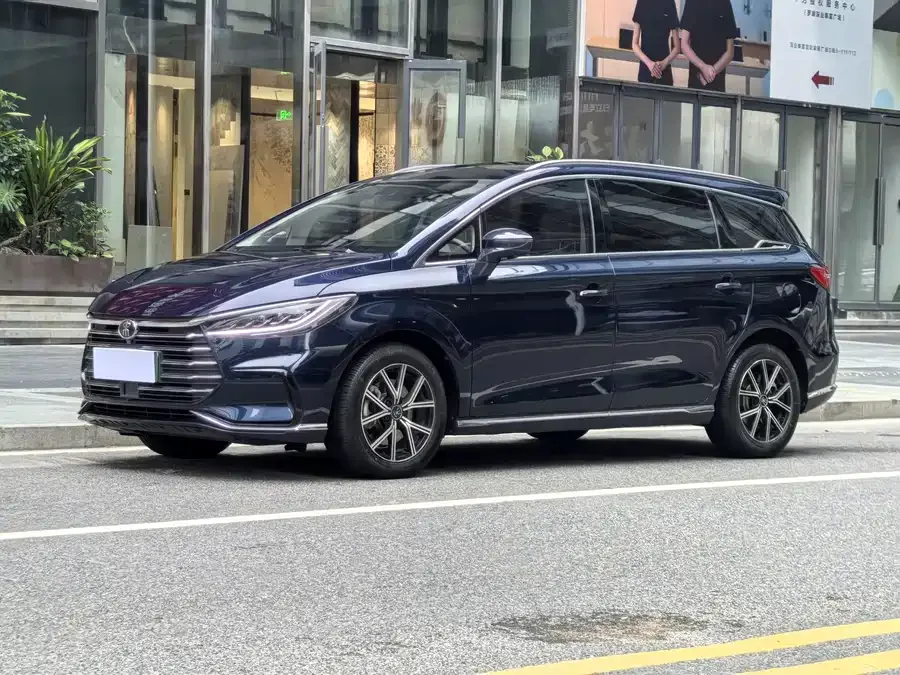BYD Song MAX New Energy Song MAX New Energy 2022 DM-i 105KM Flagship 2023 — фото 1, купить с доставкой в Москву