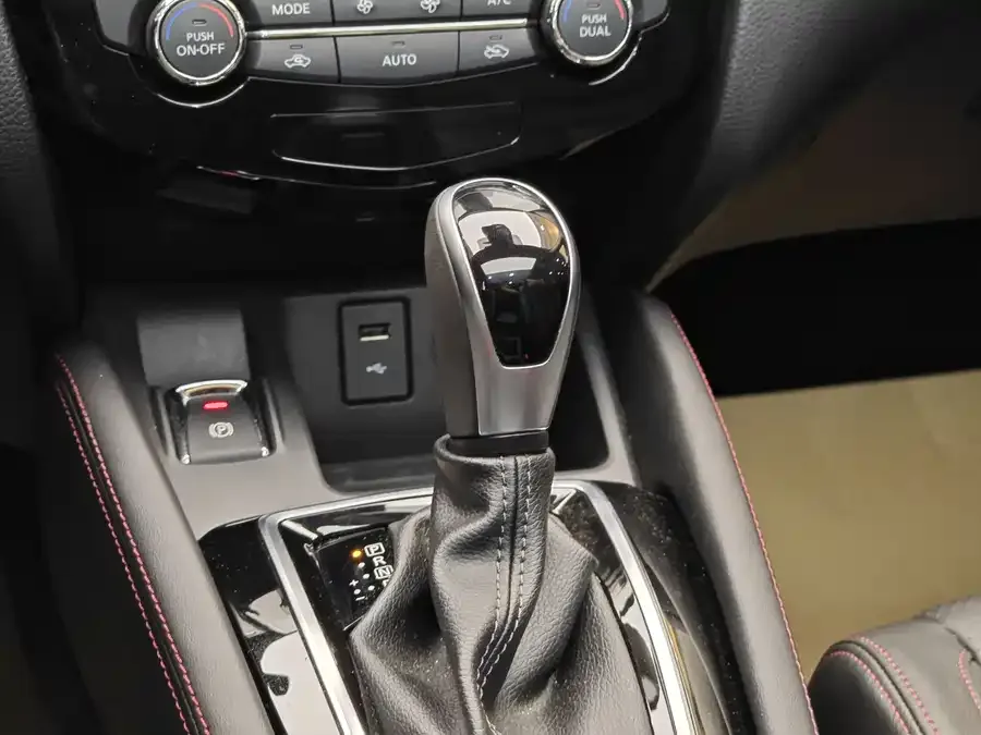 Nissan Qashqai Qashqai 2022 2.0L CVT XV Prem Luxury Edition 2022 — миниатюра 5