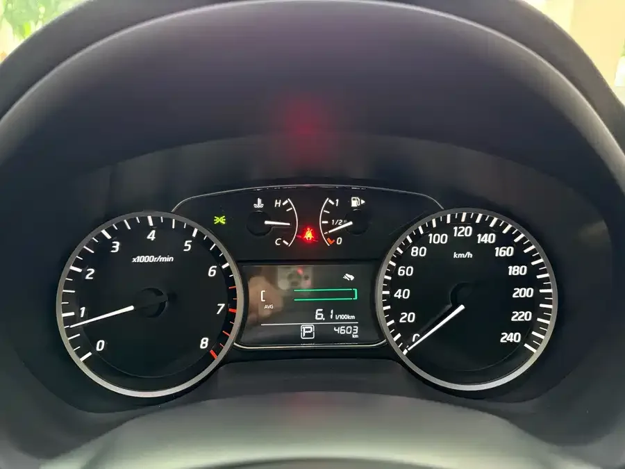 Nissan Sylphy Sylphy 2024 Model 2 Classic 1.6XL CVT Luxury Edition 2025 — миниатюра 5