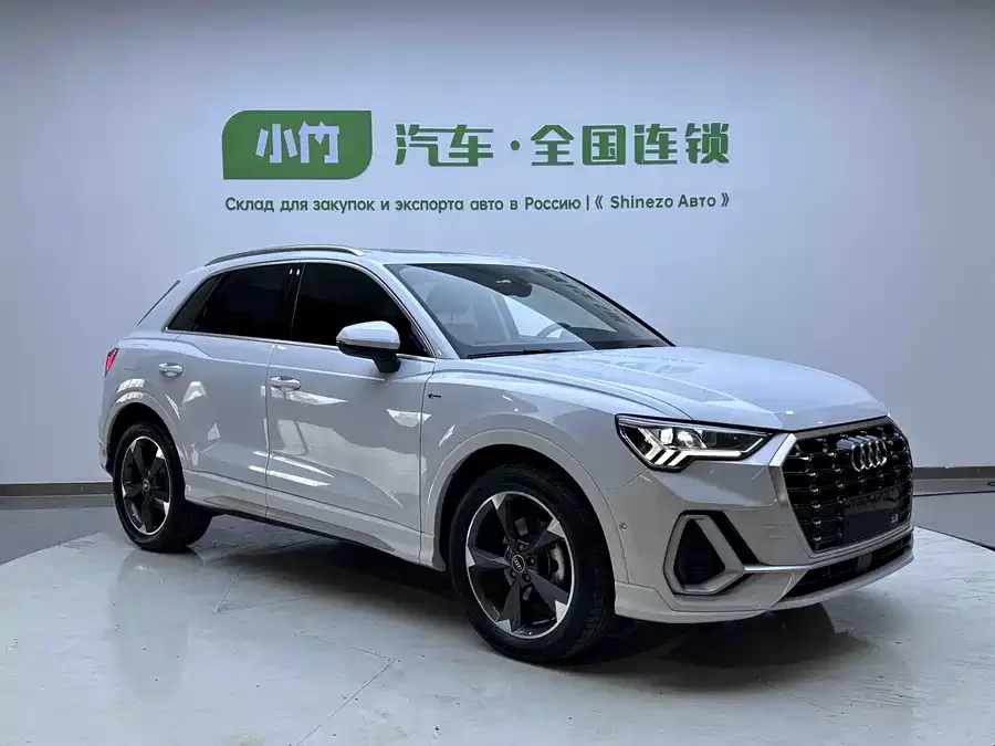 Audi Q3 2022 35 TFSI Fashionable and Dynamic 2022 — миниатюра 4