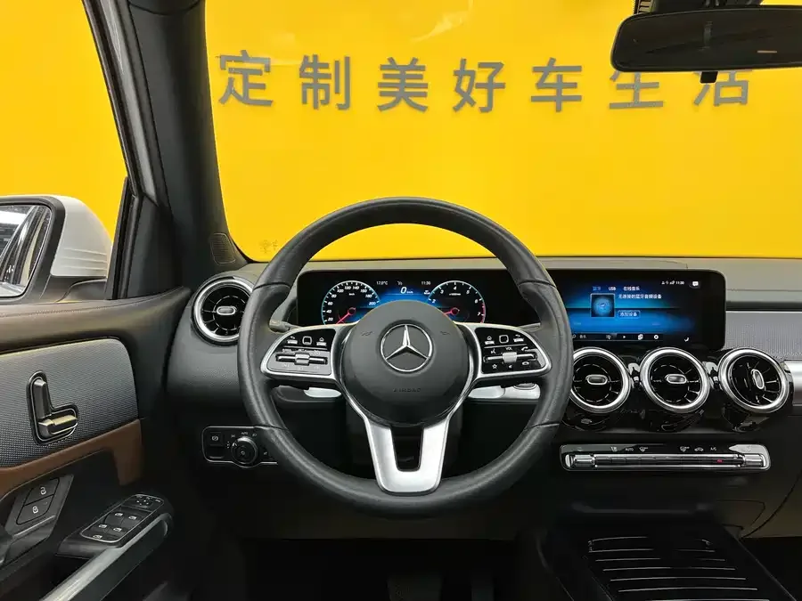 Mercedes-Benz GLB-Class Mercedes-Benz GLB 2023 GLB 200 Fashion Edition 2023 — миниатюра 5