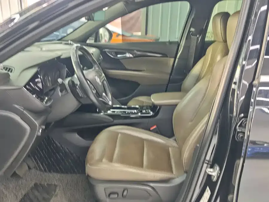 Buick Envision Plus Envision Plus 2022 Envision Plus 652T Five-seat Luxury Model 2022 — миниатюра 2