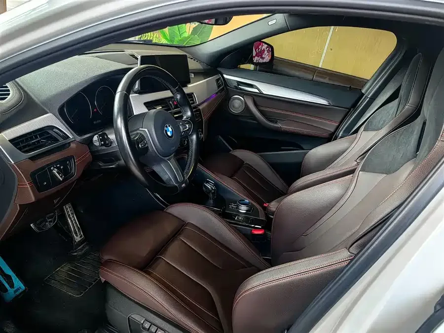 BMW X2 2022 sDrive25i Night Edition 2022 — миниатюра 4