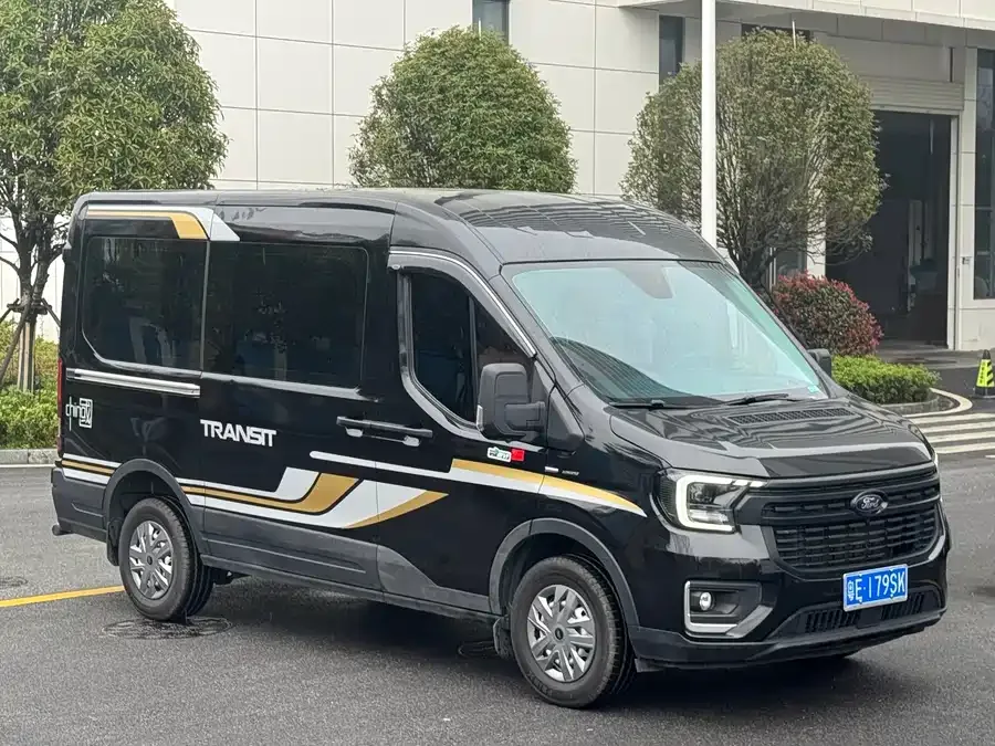 Ford Transit T8 Transit T8 2024 T8 2.0T Diesel Manual Center Axle Center Top 6-Seater Multi-Function Edition 2/2/2 2024 — миниатюра 3