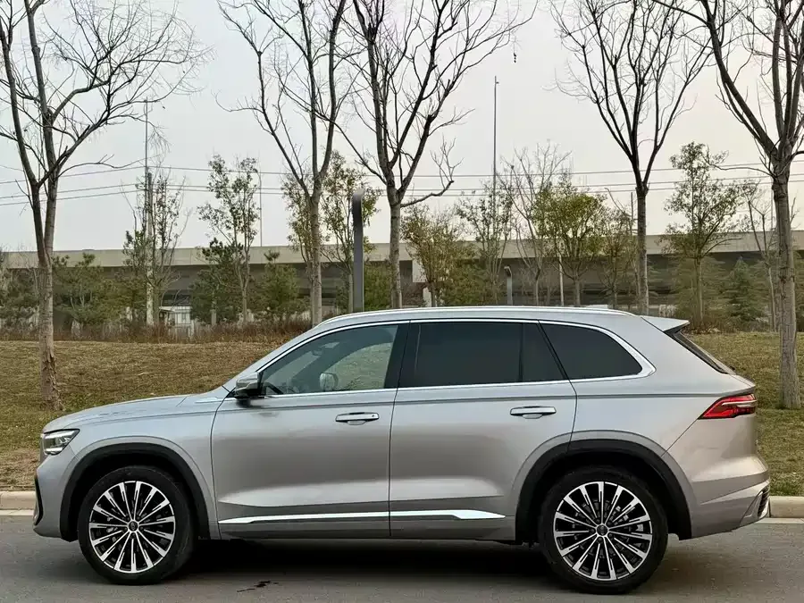 Geely Monjaro Geely Xingyue L 2026 Oriental Yao 2.0TD Automatic Star Edition 2025 — миниатюра 3