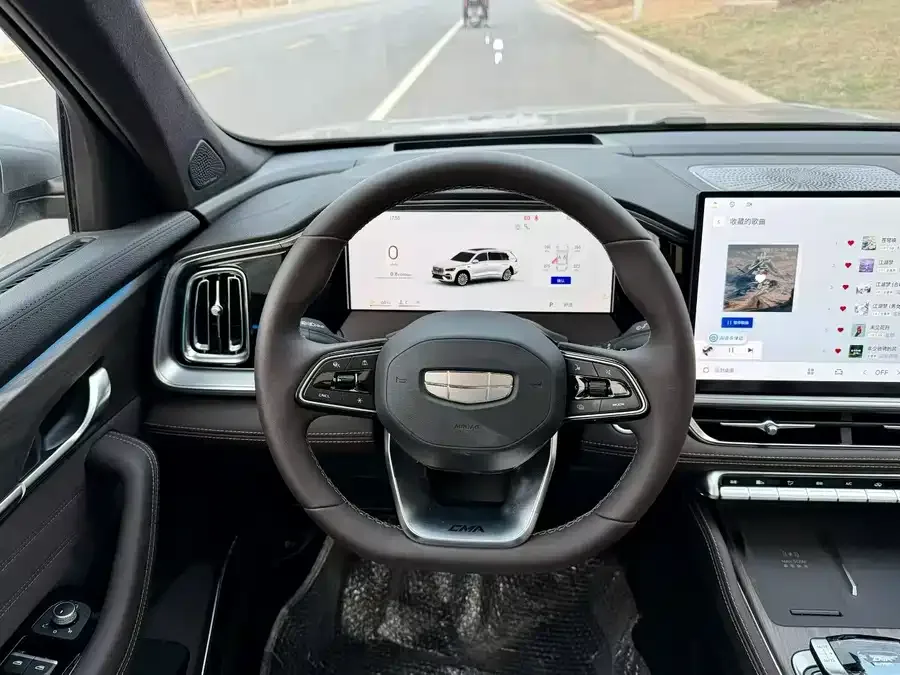Geely Monjaro Geely Xingyue L 2026 Oriental Yao 2.0TD Automatic Star Edition 2025 — миниатюра 4