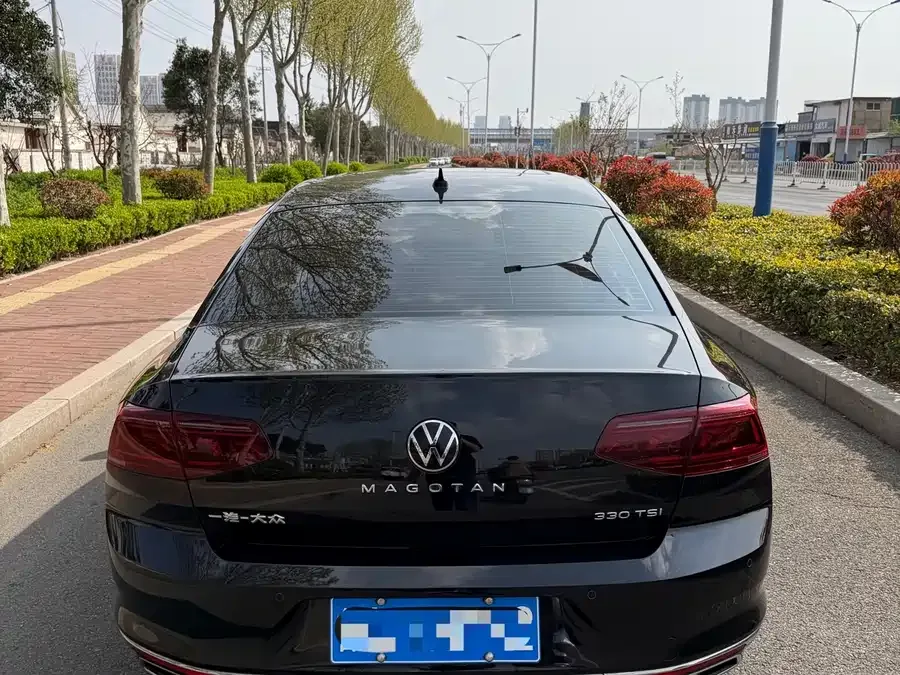 Volkswagen Magotan Magotan 2023 2 million commemorative edition 330TSI DSG luxury model 2023 — миниатюра 5