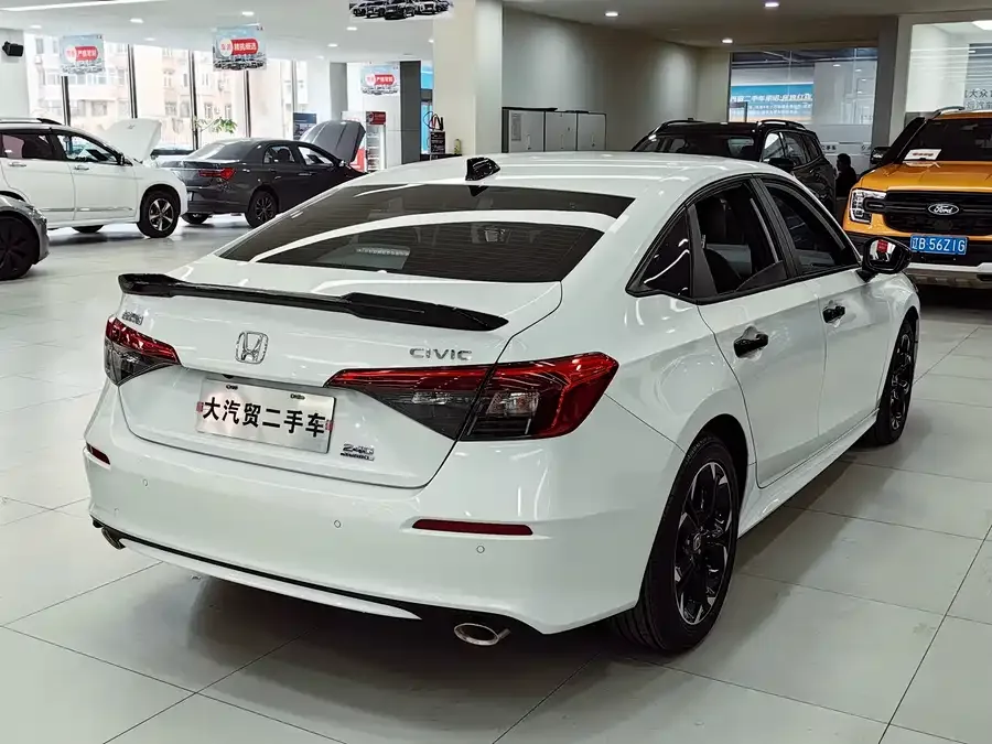 Honda Civic 2023 Civic 240TURBO CVT Power Edition 2024 — миниатюра 2