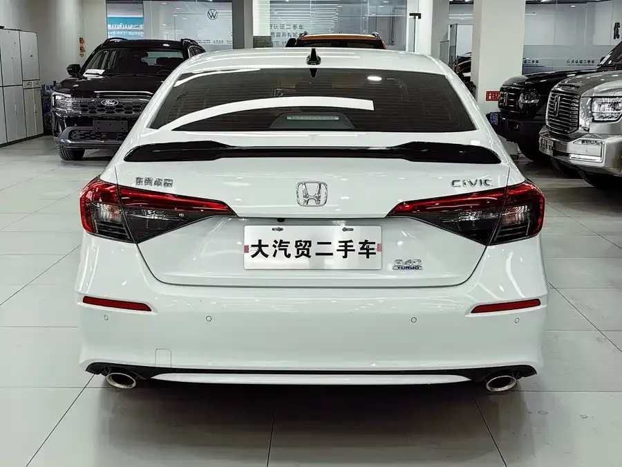 Honda Civic 2023 Civic 240TURBO CVT Power Edition 2024 — миниатюра 3