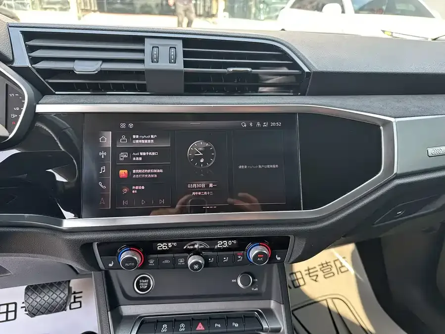 Audi Q3 2022 35 TFSI Fashionable and Dynamic 2022 — миниатюра 5