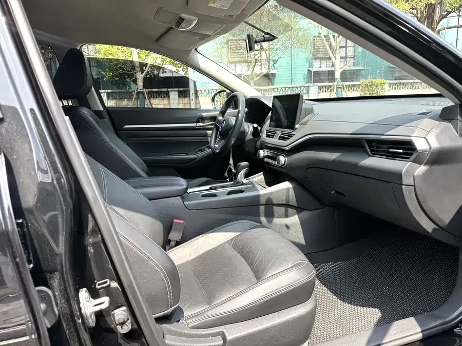 Nissan Altima Teana 2021 2.0L XE Fashion Edition 2022 — миниатюра 2