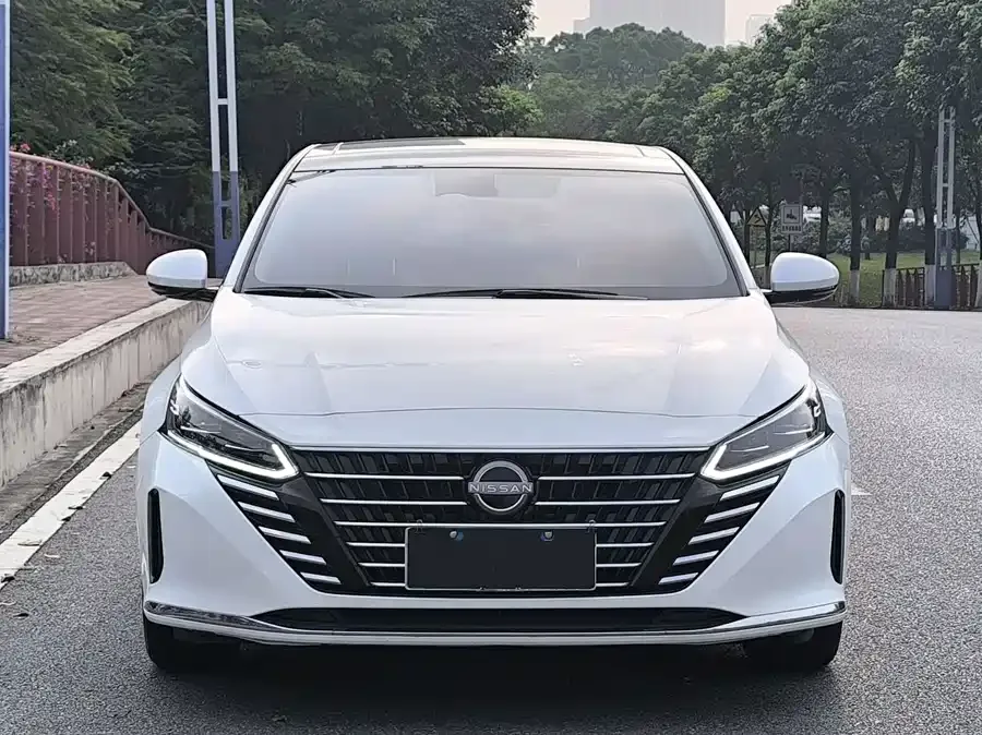 Nissan Altima 2022 Teana 2.0L XL-TLS Enjoy Edition 2023 — миниатюра 3