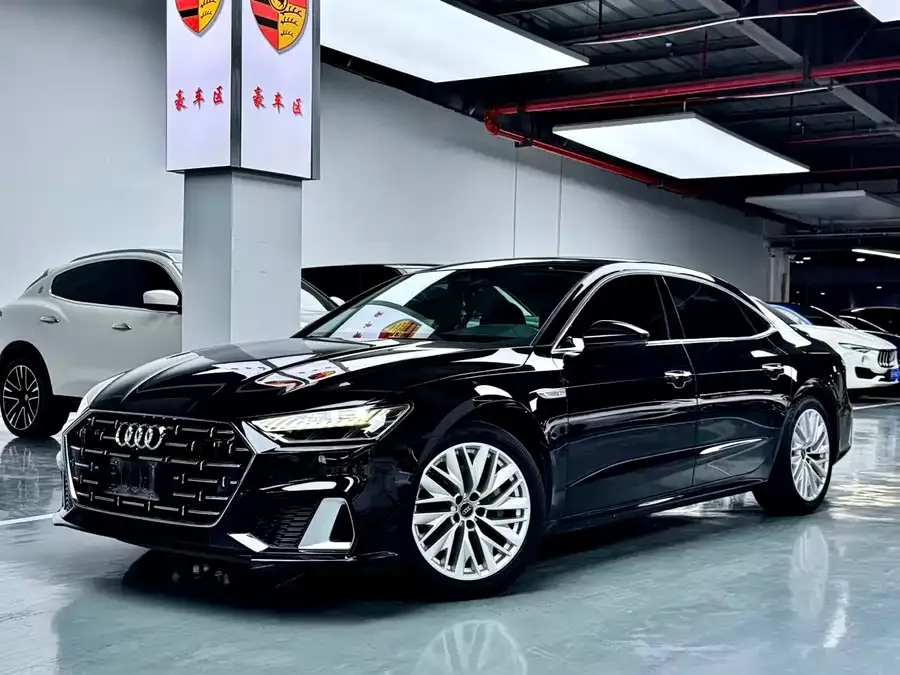 Audi A7L 2024 45TFSI S-line Dream Flow Crystal Set 2024 — фото 1, купить с доставкой в Москву