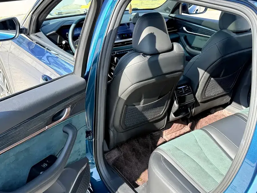 Geely Monjaro Xingyue L 2021 2.0TD DCT EVO 2WD Smart Edition 2022 — миниатюра 4