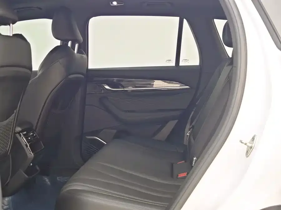 Geely Monjaro Xingyue L 2024 2.0TD DCT EVO 2WD Changfeng Edition 2024 — миниатюра 2