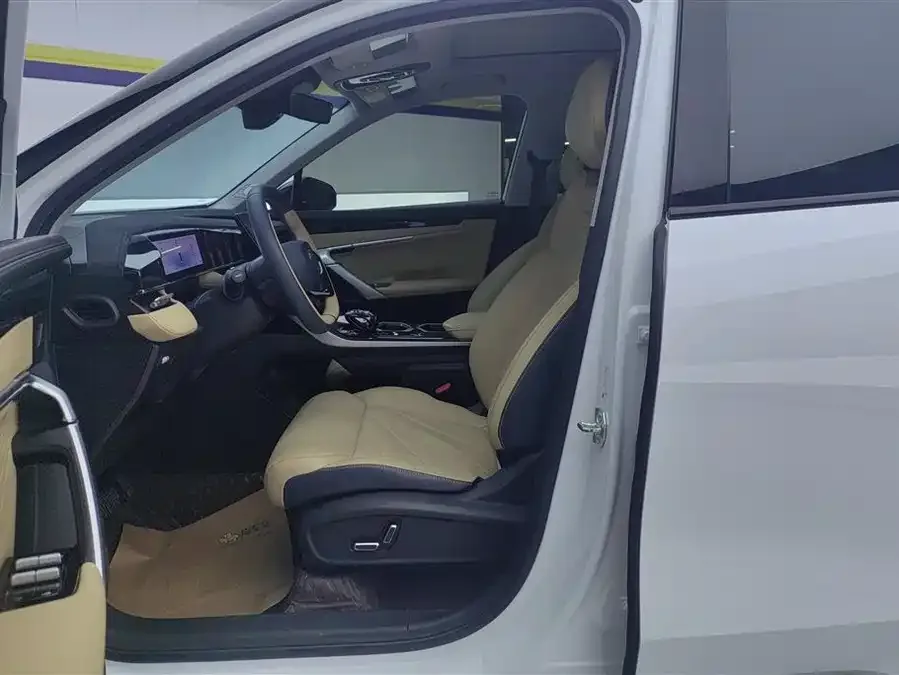 Geely Atlas L Boyue L 2023 1.5TD DCT Premium Edition 2024 — миниатюра 3