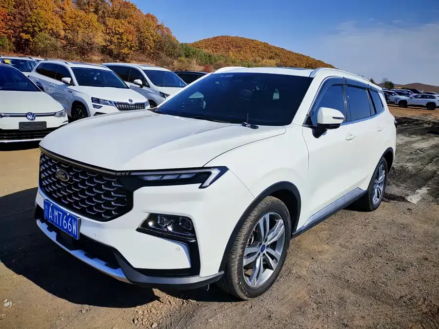 Ford Lingrui Lingrui 2022 EcoBoost 170 collar type 2022 — фото 1, купить с доставкой в Москву