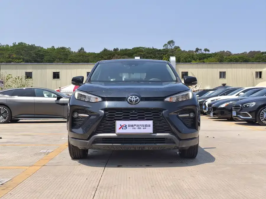 Toyota Wildlander Wildlander 2022 2.0L CVT 2WD Luxury PLUS Edition 2022 — миниатюра 3