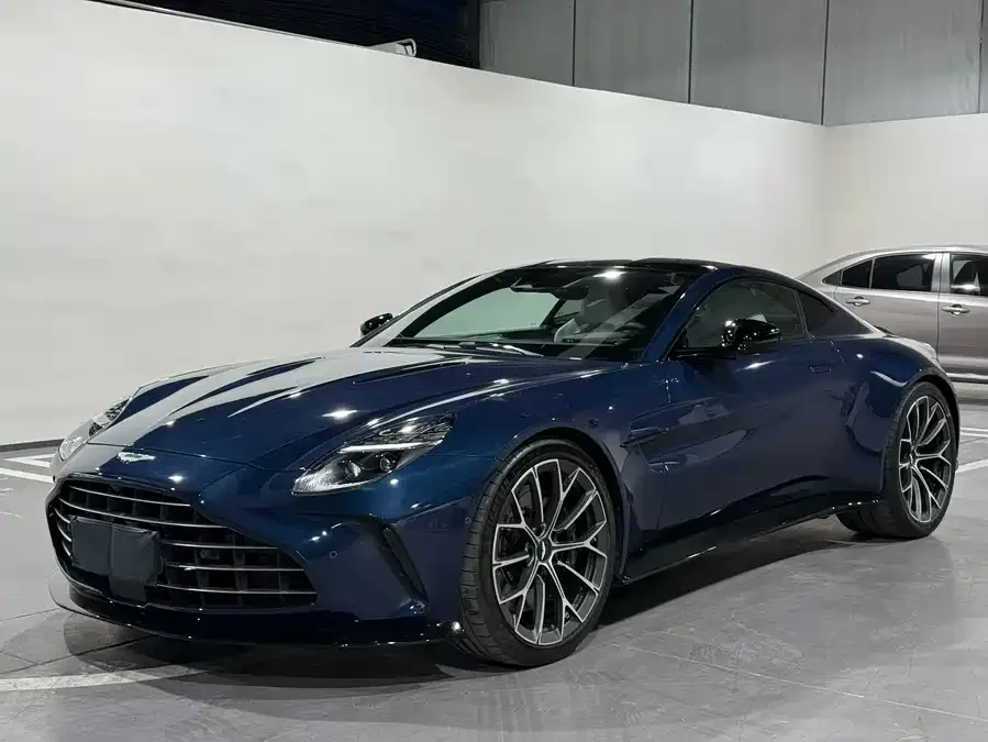 Aston Martin V8 Vantage V8 Vantage 2024 4.0T V8 Coupe 2024 — фото 1, купить с доставкой в Москву
