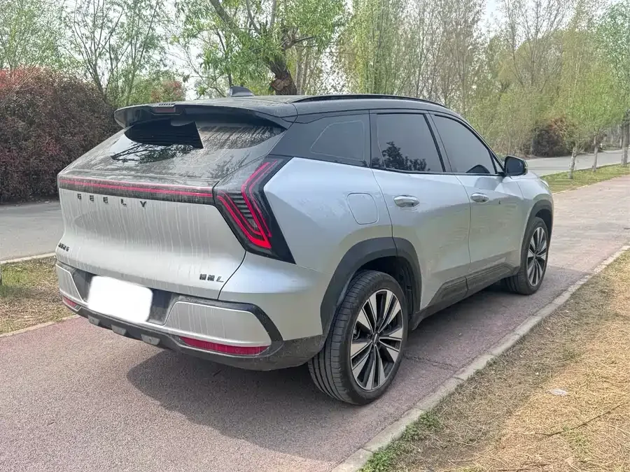Geely Atlas L Boyue L 2025 fourth generation 1.5TD DCT Jinxiu 2025 — миниатюра 3