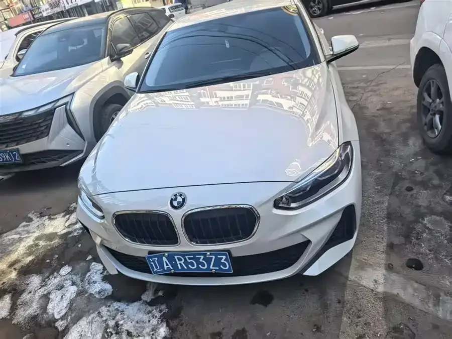 BMW 1 series BMW 1 Series 2023 120i M Sport 2023 — миниатюра 3