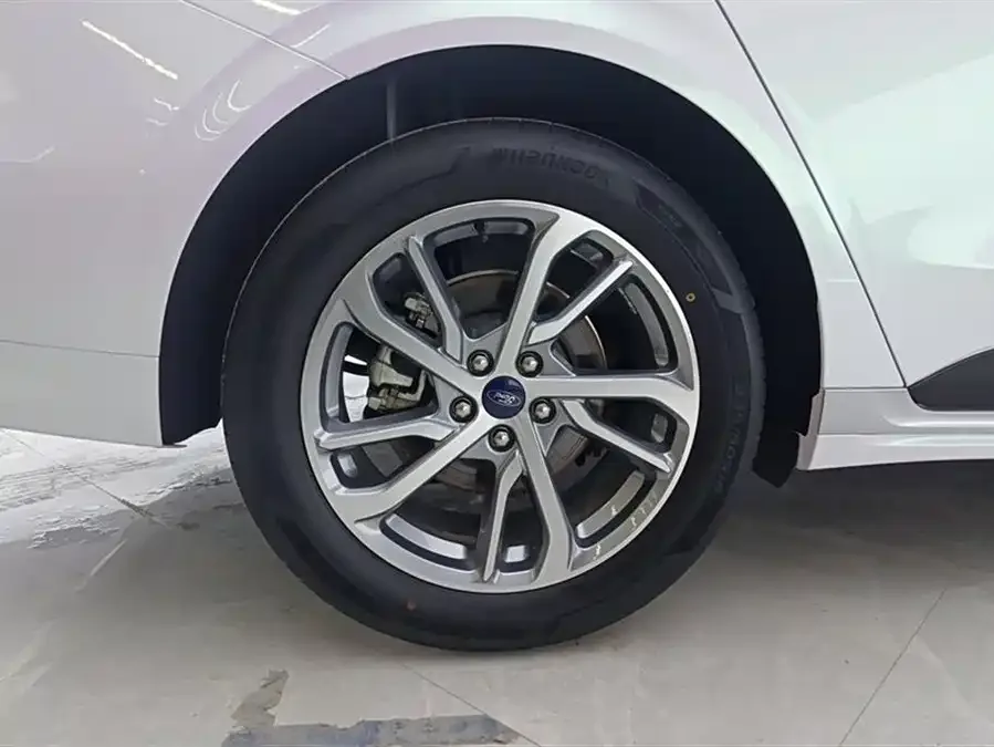 Ford Mondeo Mondeo 2022 facelift EcoBoost 245 luxury model 2023 — миниатюра 2