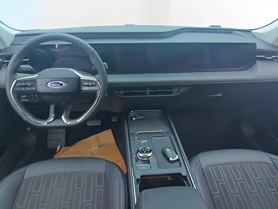 Ford Mondeo Mondeo 2022 facelift EcoBoost 245 luxury model 2023 — миниатюра 5