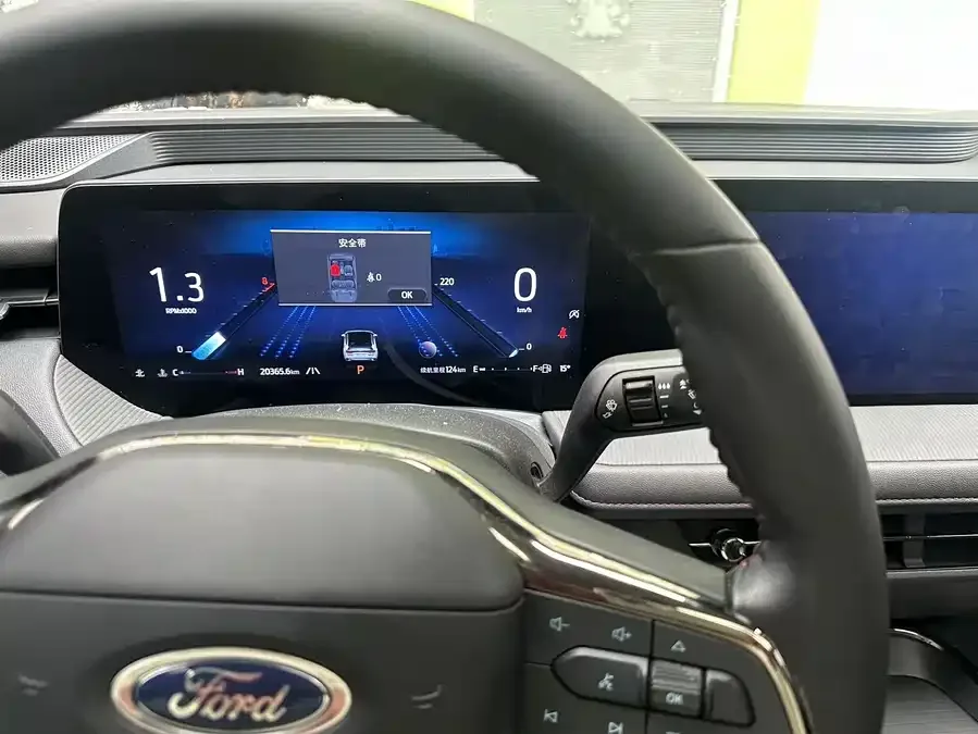 Ford Mondeo 2023 Mondeo EcoBoost 245 Luxury 2024 — миниатюра 5