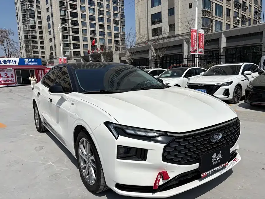Ford Mondeo 2022 Mondeo EcoBoost 245 Fashion Edition 2023 — миниатюра 3