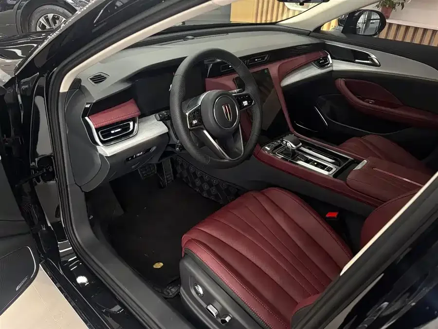 Hongqi H5 PHEV Hongqi H5 PHEV 2025 170 Super Hybrid Edition 2025 — миниатюра 2