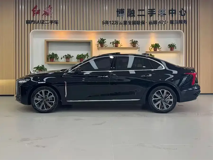 Hongqi H5 PHEV Hongqi H5 PHEV 2025 170 Super Hybrid Edition 2025 — миниатюра 3